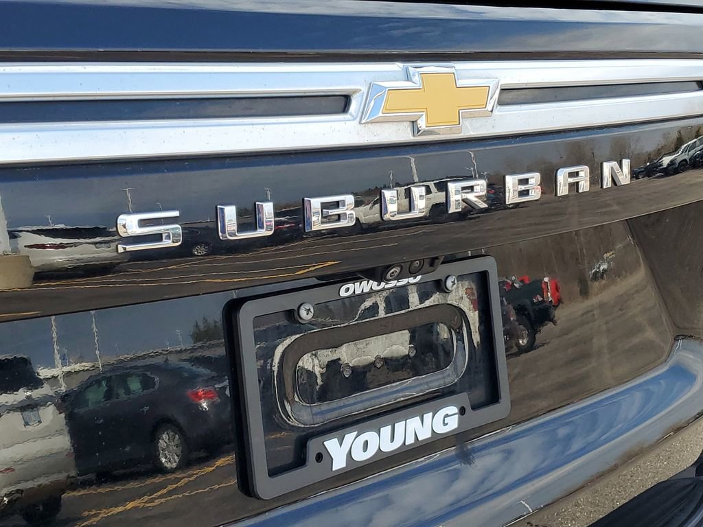 Used 2023 Chevrolet Suburban High Country w/ Advanced Technology Package image 39