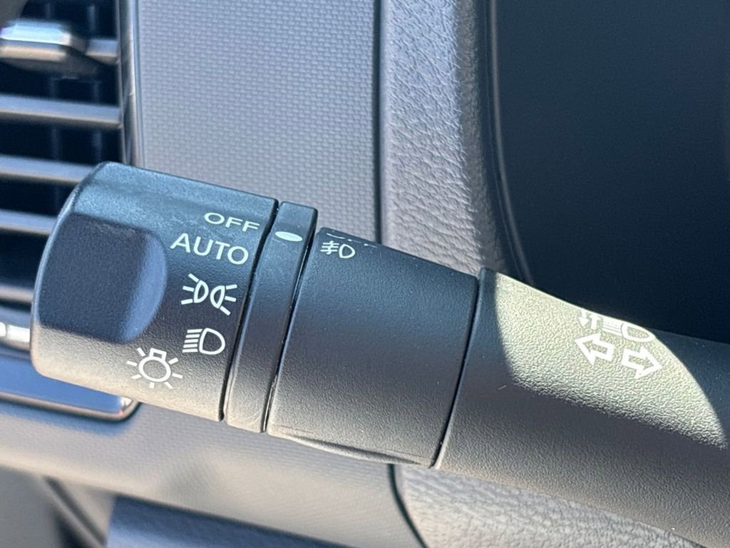 Used 2024 Nissan Frontier PRO-4X w/ Technology Package AWD/4WD image 27