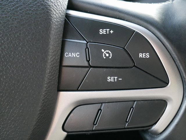 Used 2021 Jeep Grand Cherokee Laredo image 22