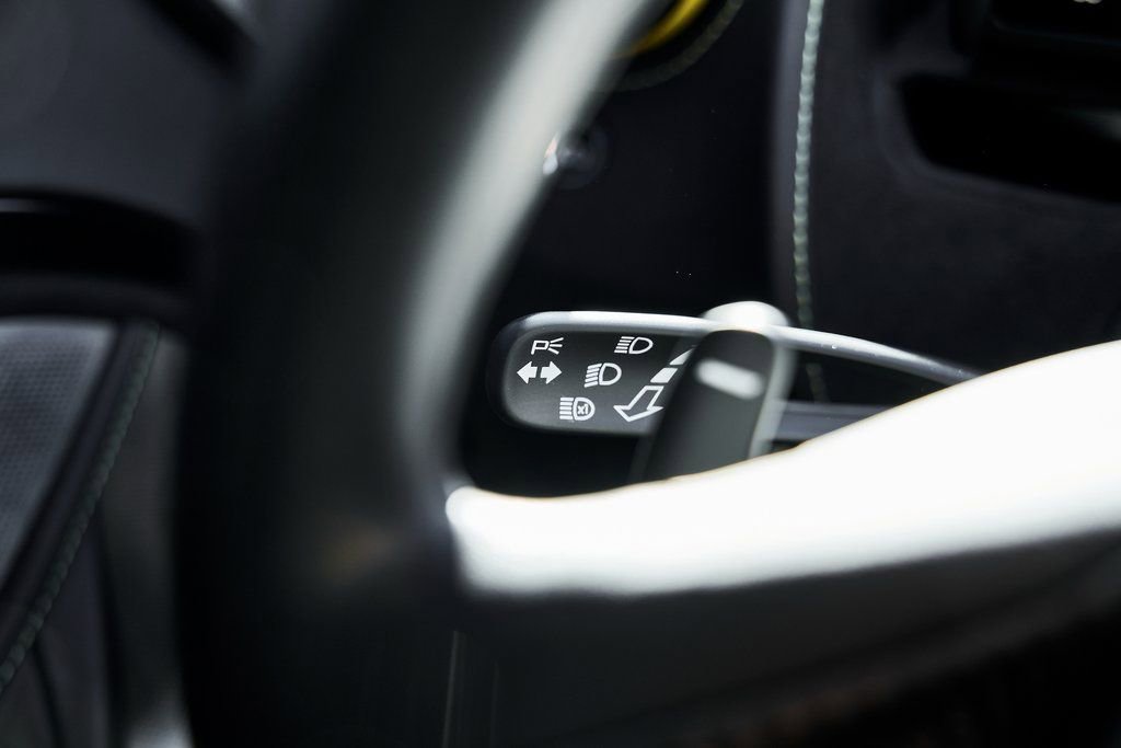 Used 2019 McLaren 720S image 49