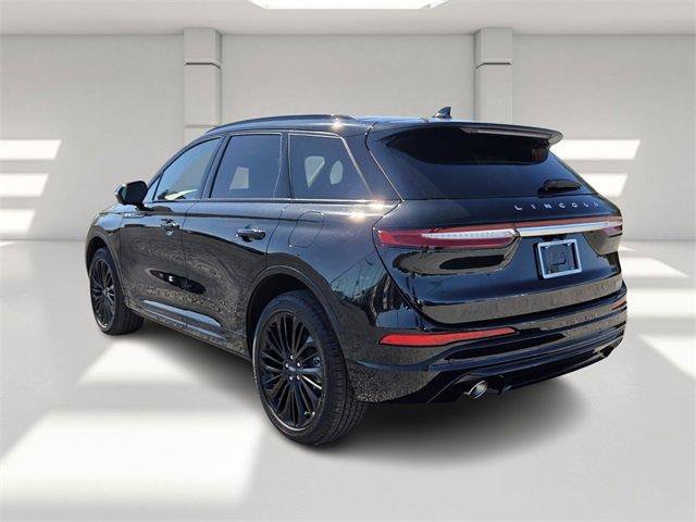 Used 2025 Lincoln Corsair Reserve w/ Jet Appearance Package image 3