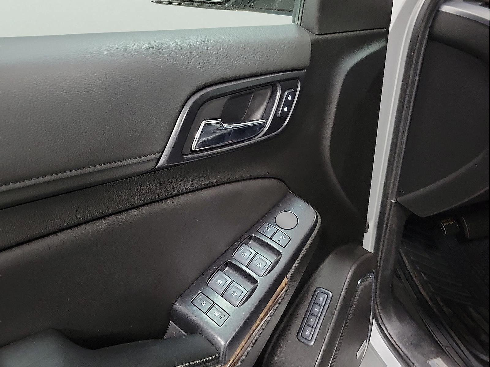 Used 2020 Chevrolet Tahoe LT AWD/4WD image 10