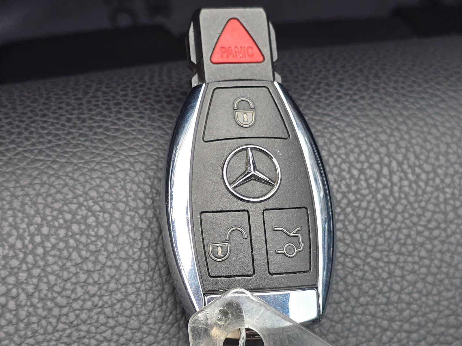 Used 2014 Mercedes-Benz E 350 4MATIC Sedan image 35
