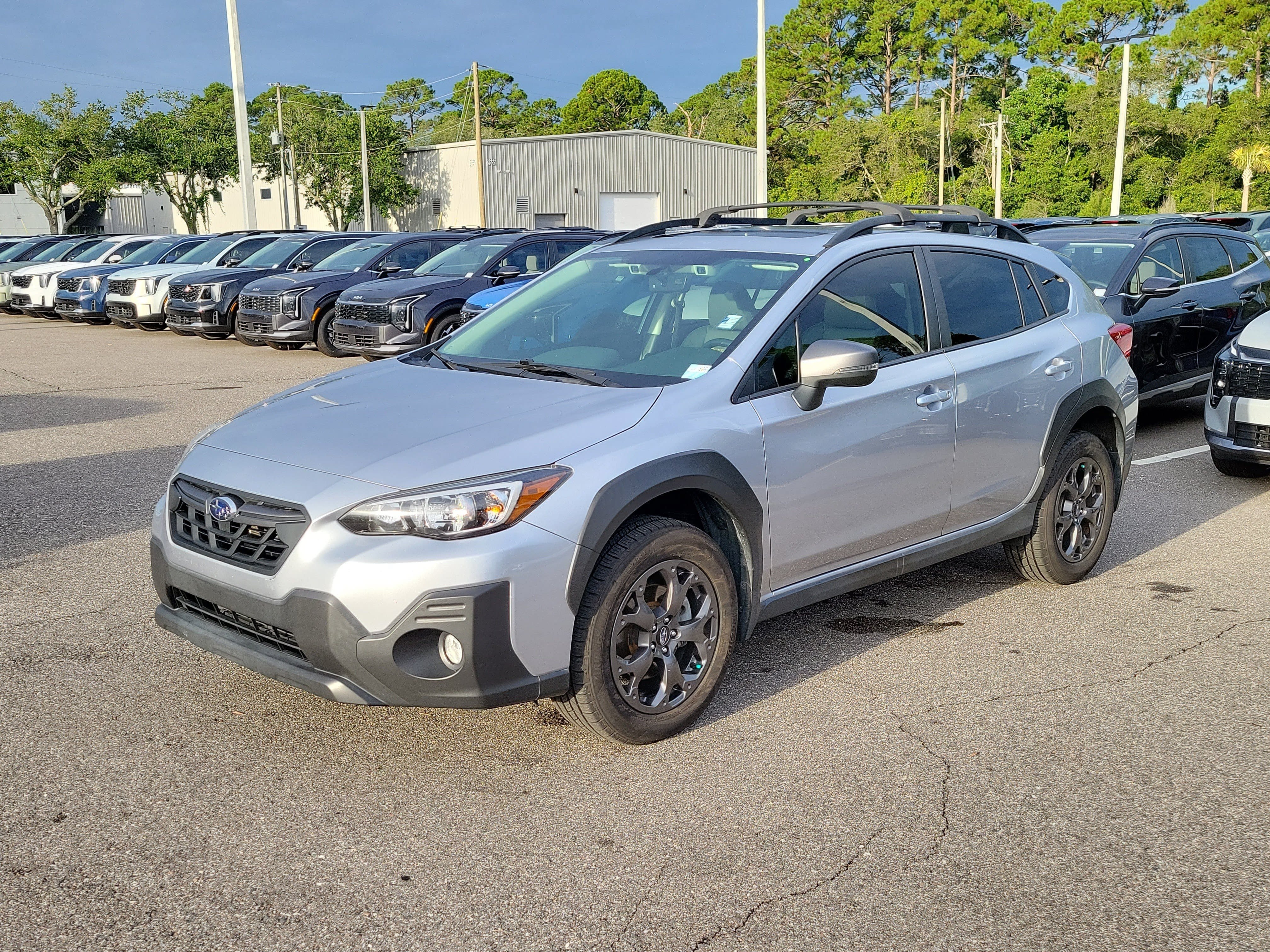 Used 2021 Subaru Crosstrek 2.5i Sport w/ Moonroof Package AWD/4WD image 2
