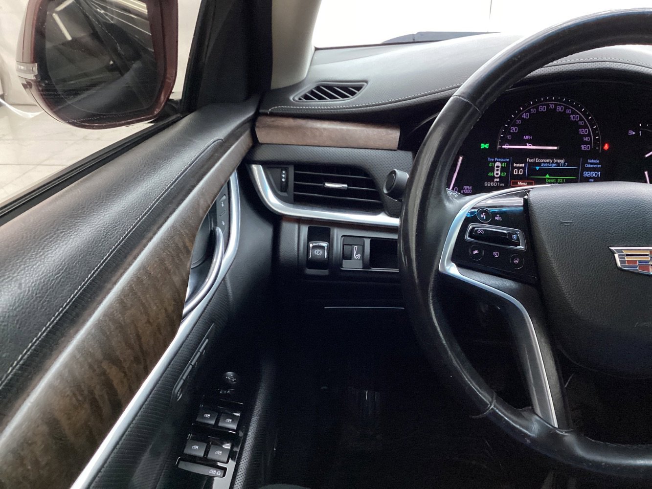 Used 2019 Cadillac XTS Luxury image 32