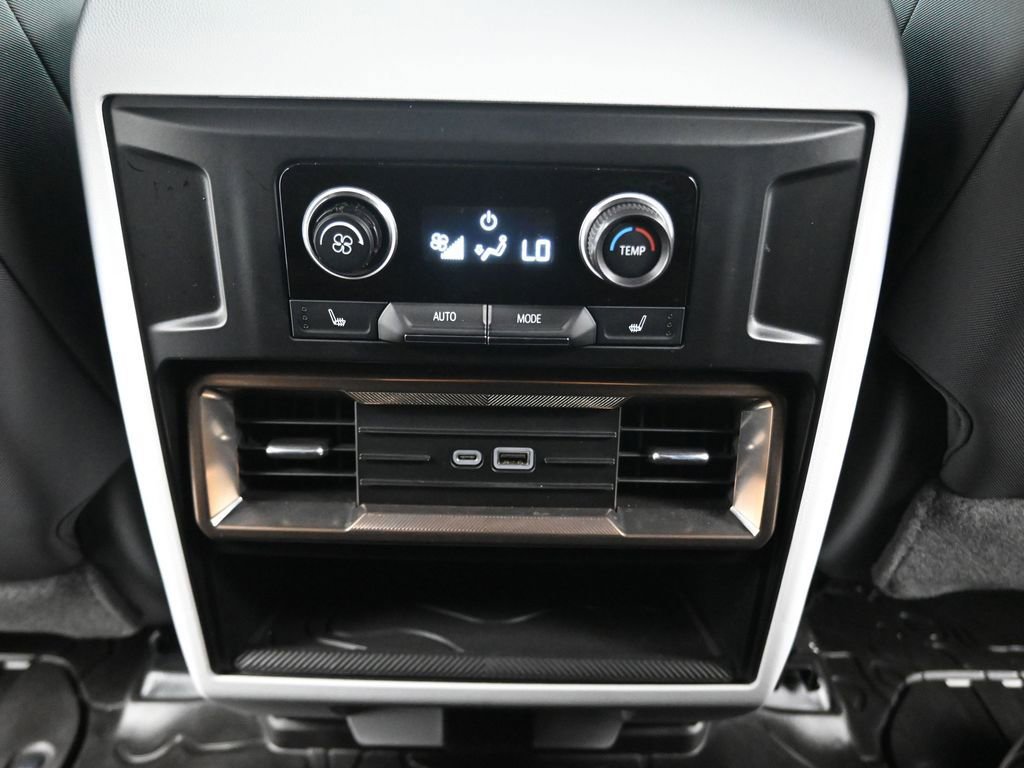 Used 2025 GMC Hummer EV 2X image 32