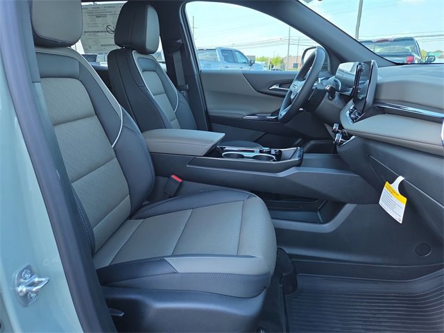 New 2026 Chevrolet Equinox LT w/ Convenience Package II image 15