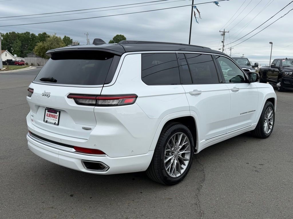 Used 2024 Jeep Grand Cherokee L Summit AWD/4WD image 3
