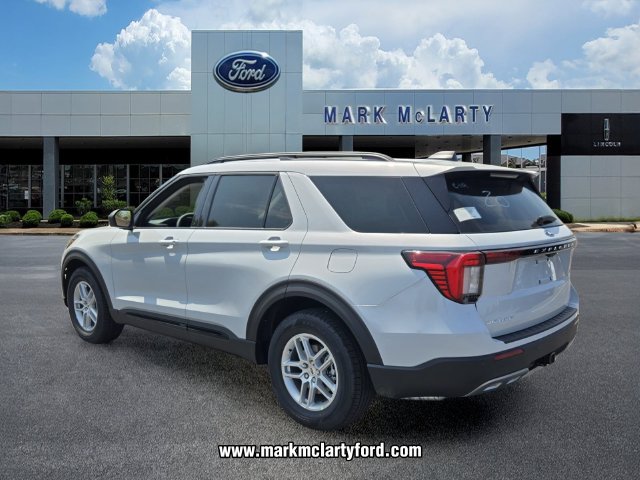 New 2026 Ford Explorer Active w/ Active Comfort Package RWD image 3