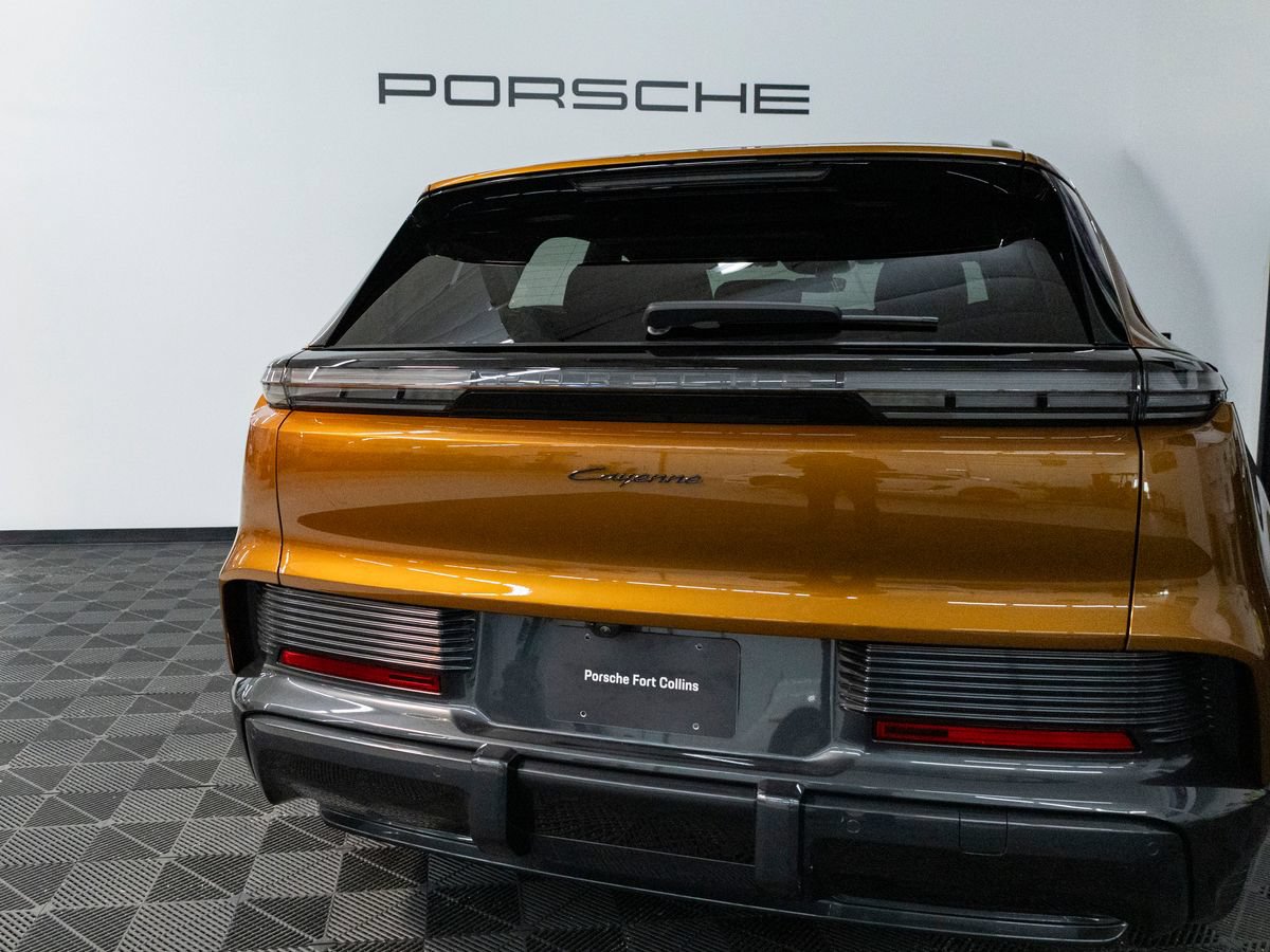 New 2026 Porsche Cayenne Electric AWD/4WD image 11
