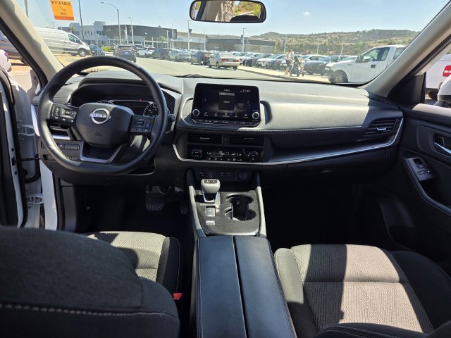 Used 2025 Nissan Rogue SV FWD image 13