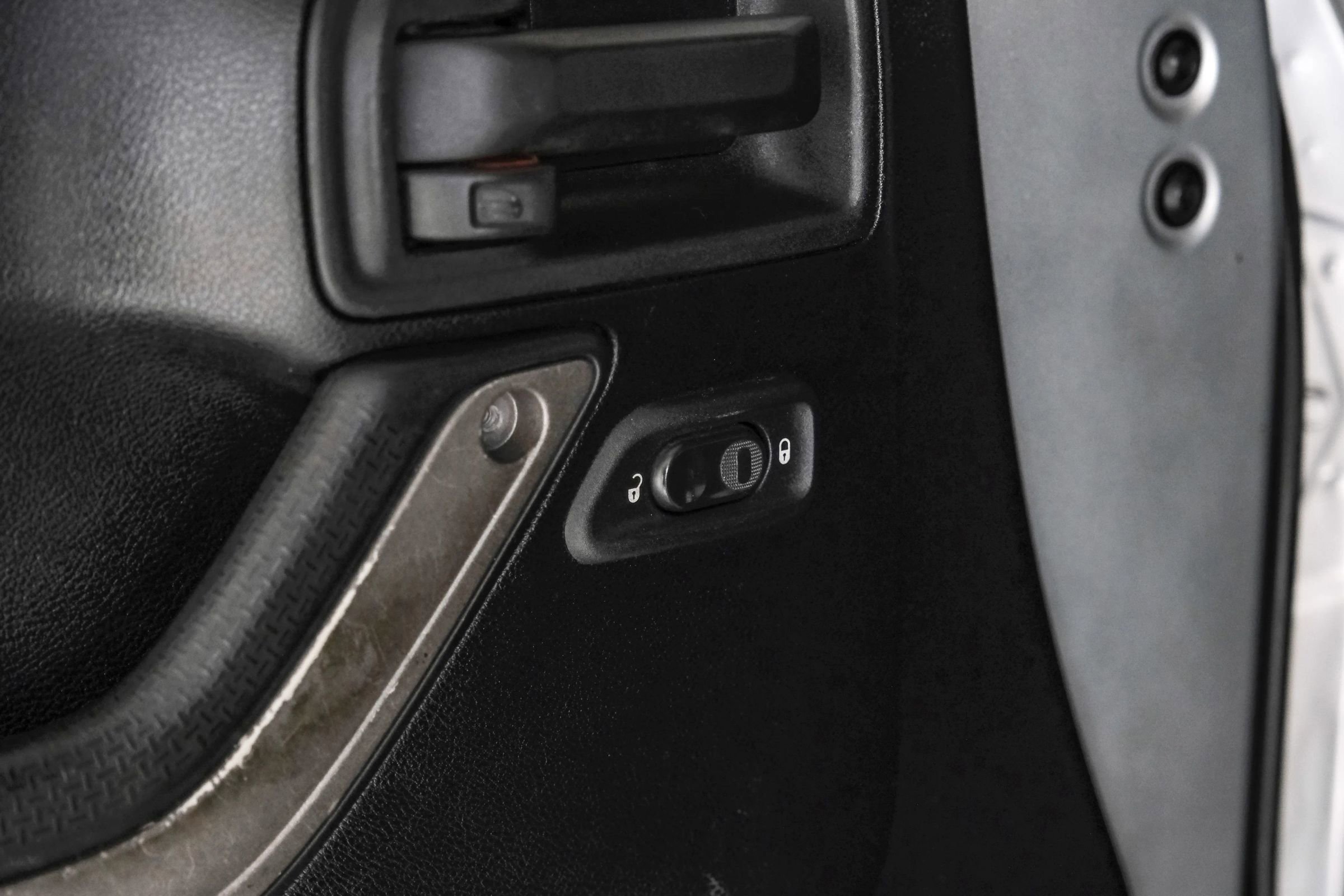 Used 2011 Jeep Wrangler Unlimited Sport image 36