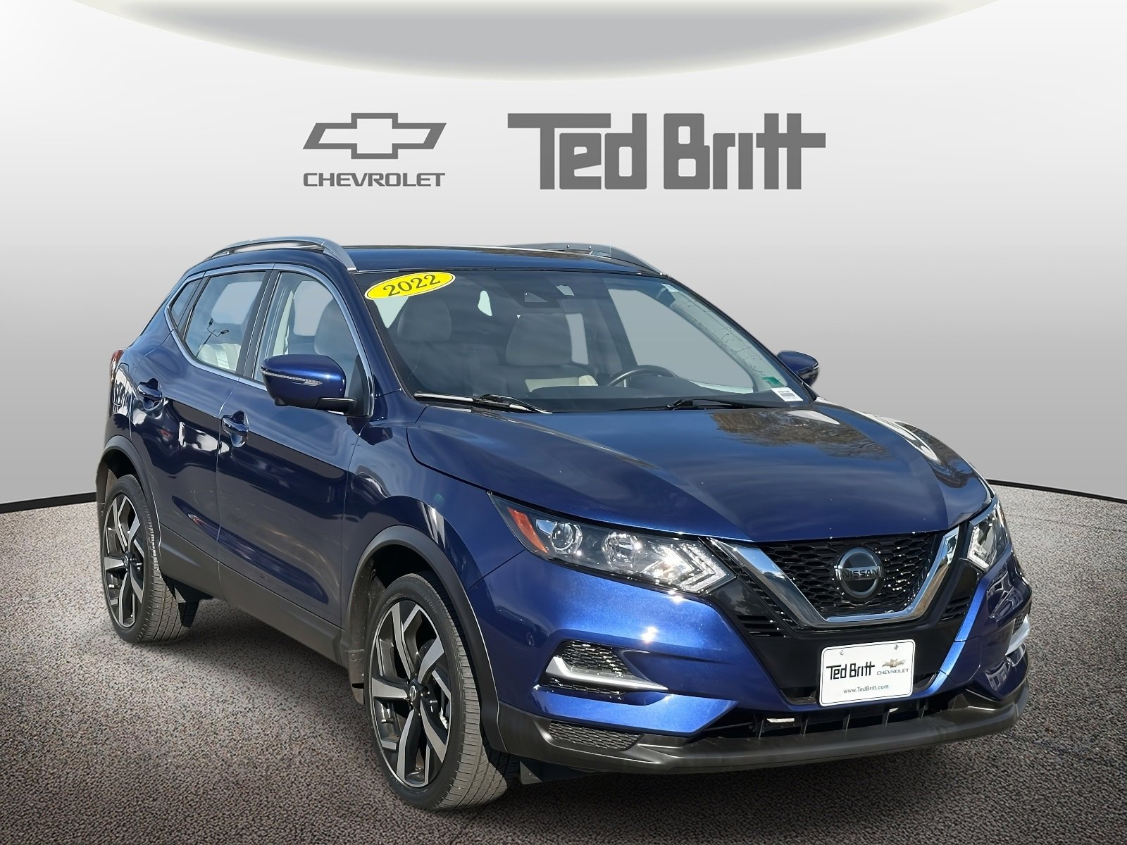 Used 2022 Nissan Rogue Sport SL image 3
