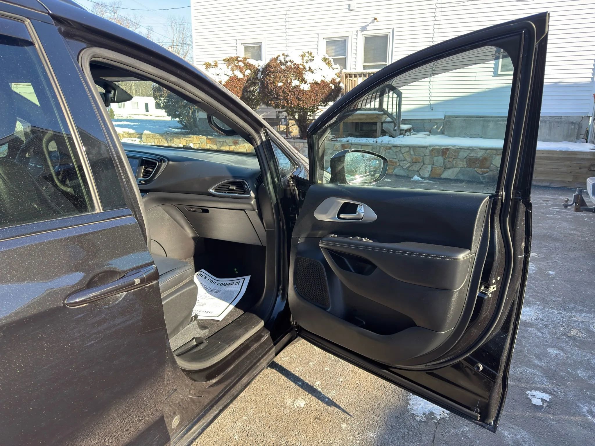 Used 2019 Chrysler Pacifica Touring-L w/ S Appearance Package image 19