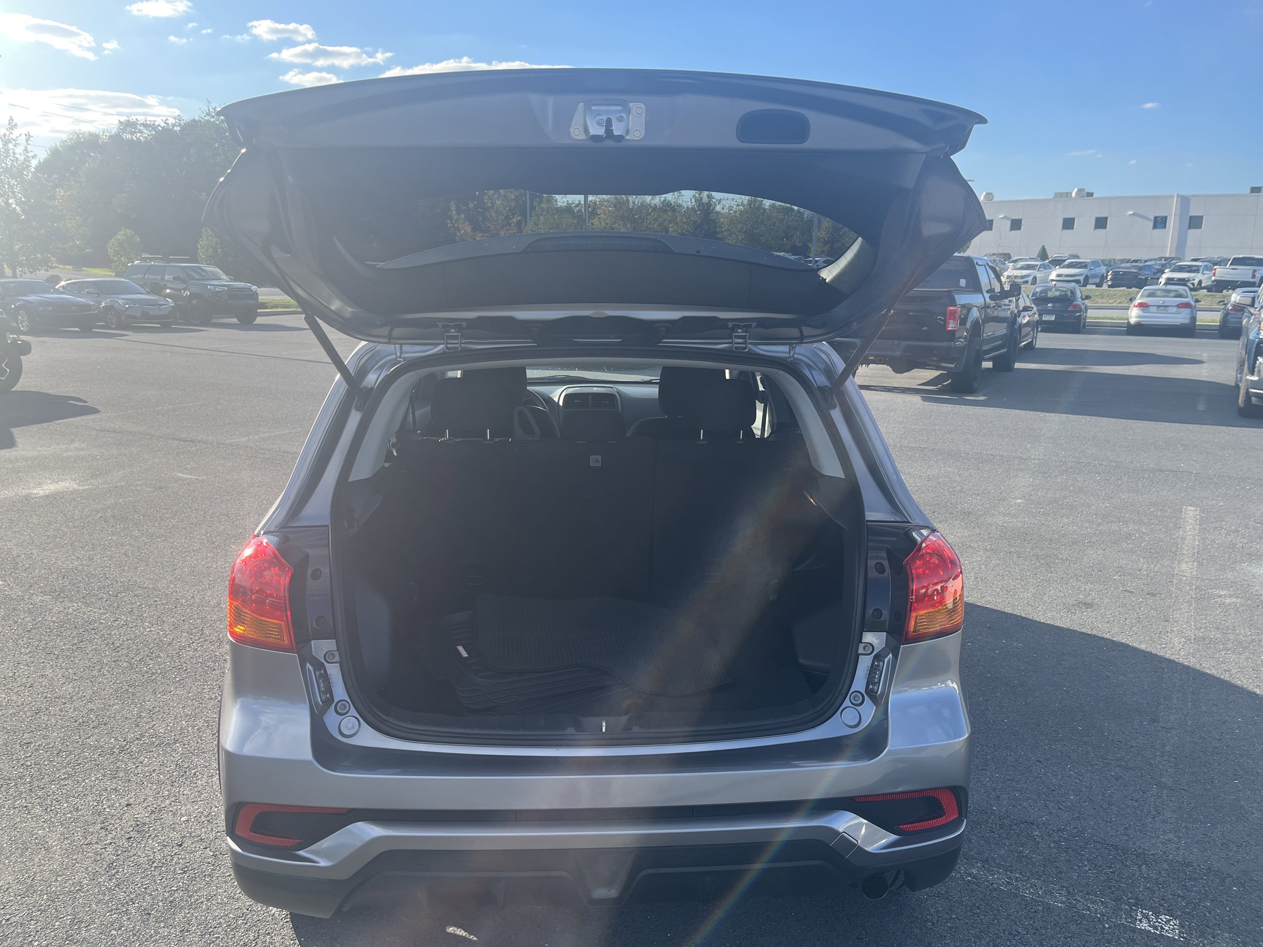 Used 2018 Mitsubishi Outlander Sport ES image 10