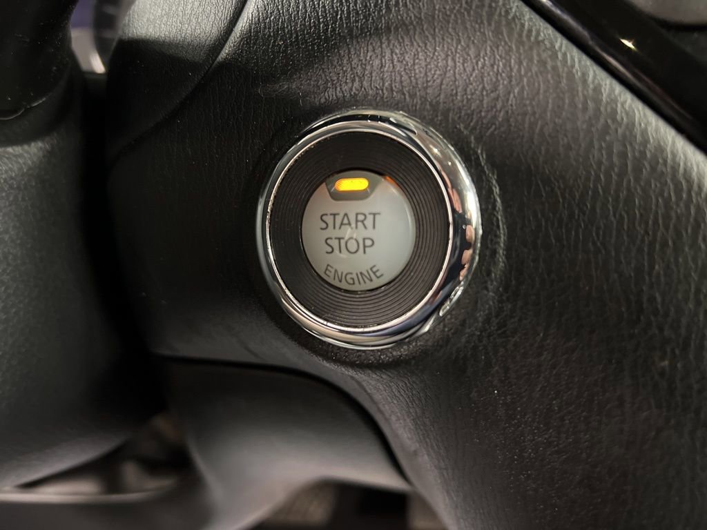 Used 2017 Nissan Pathfinder S AWD/4WD image 15