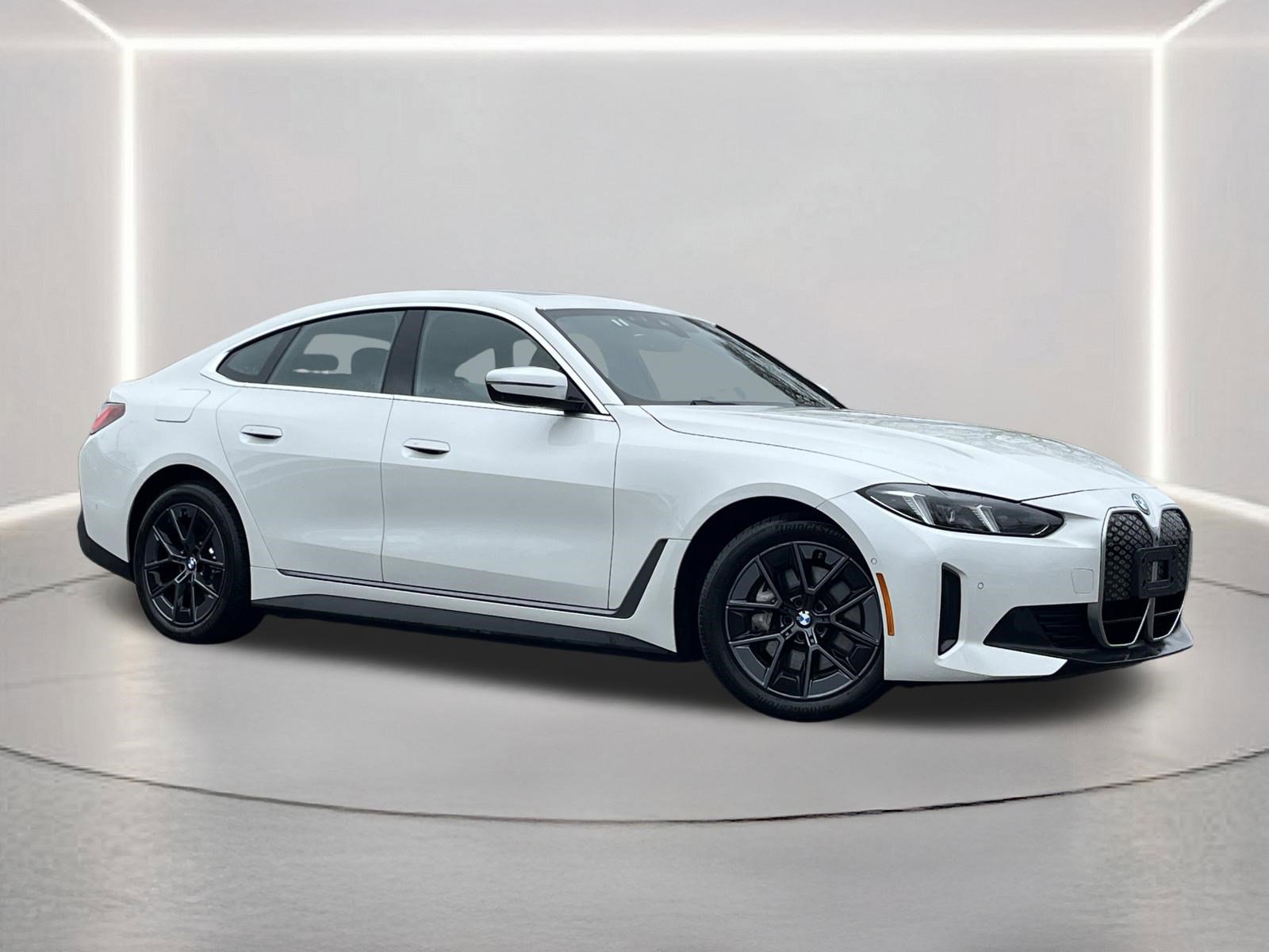Used 2025 BMW i4 xDrive40i video 2