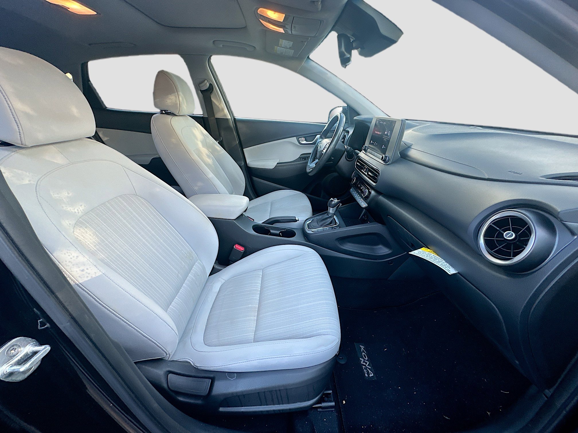 Used 2022 Hyundai Kona SEL w/ Convenience Package image 29