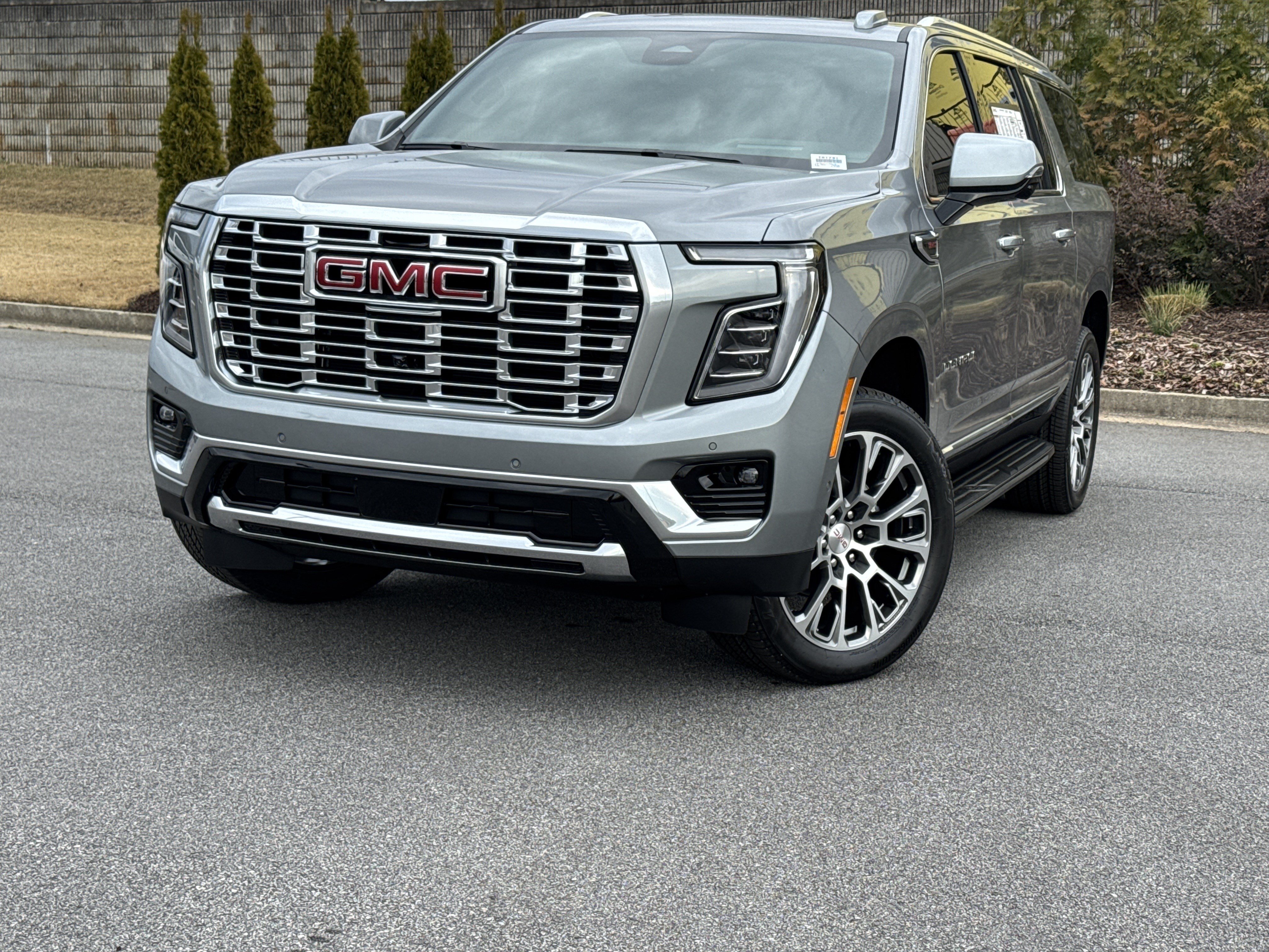 New 2026 GMC Yukon XL Denali w/ Advanced Technology Package AWD/4WD image 5