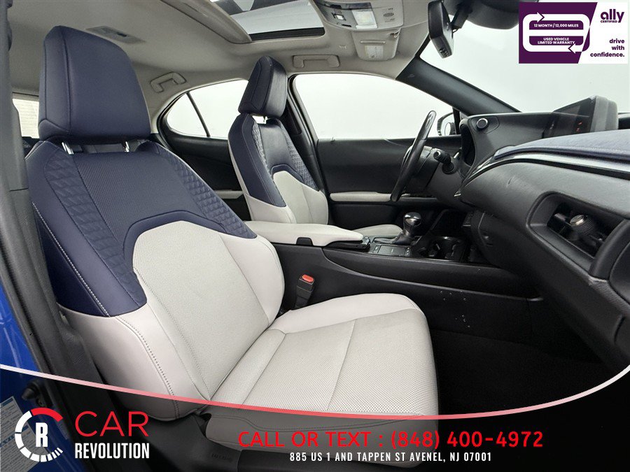 Used 2022 Lexus UX 250h w/ Premium Package AWD/4WD image 36