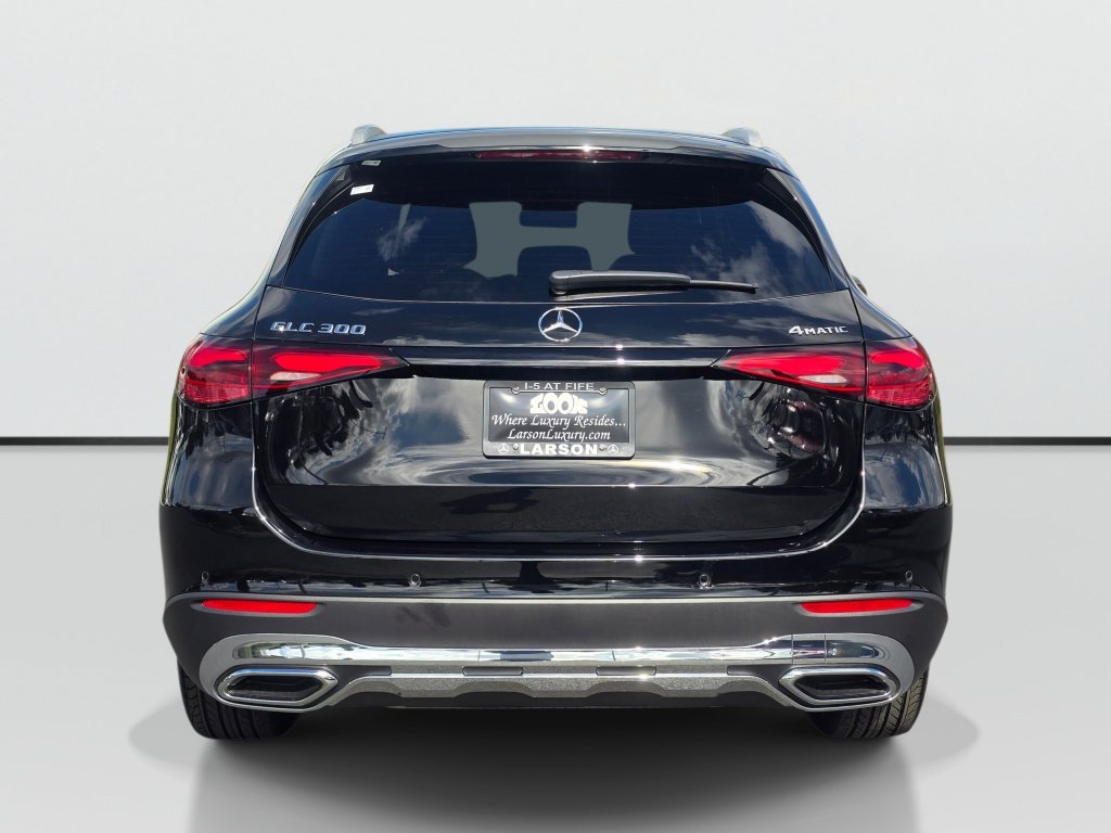 Used 2026 Mercedes-Benz GLC 300 4MATIC image 4
