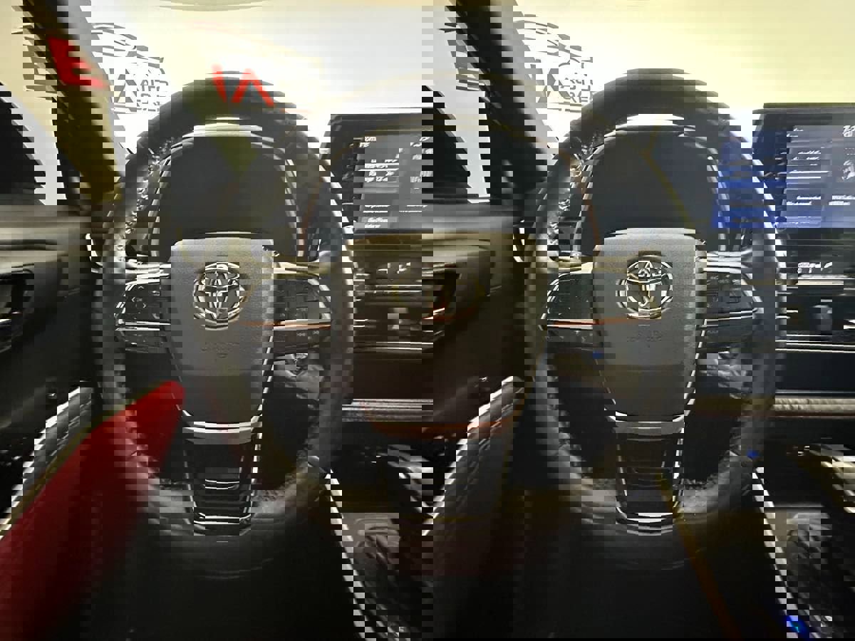 Used 2022 Toyota Highlander XSE image 31