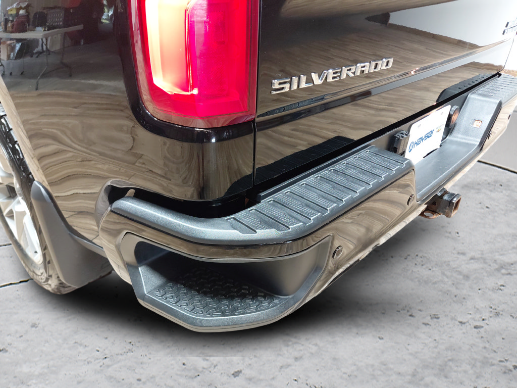 Used 2019 Chevrolet Silverado 1500 High Country w/ Max Trailering Package AWD/4WD image 17