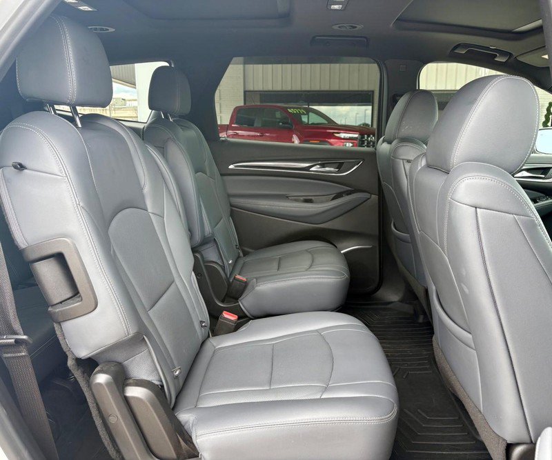 Used 2022 Buick Enclave Essence w/ Experience Buick Package FWD image 12