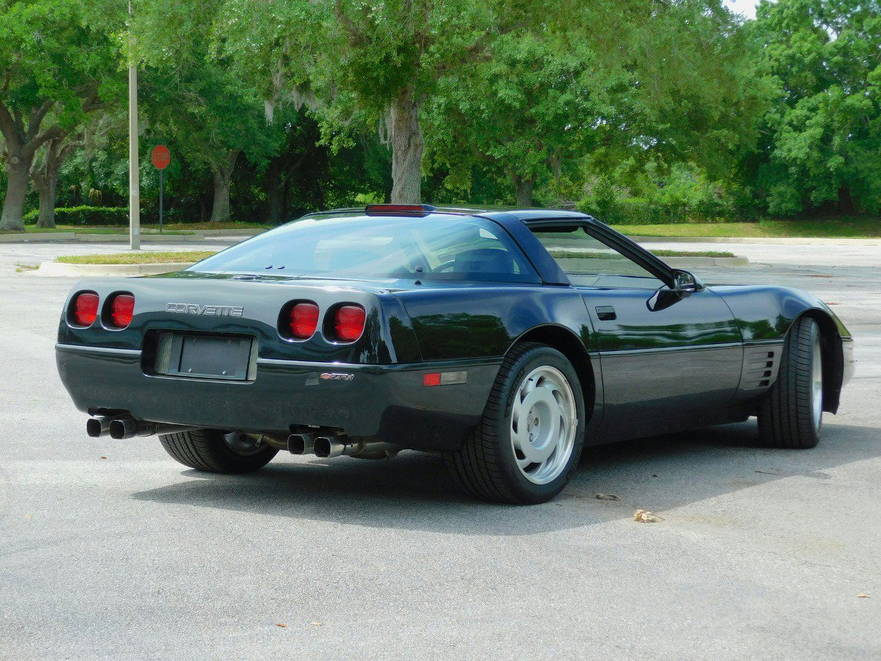 Used 1991 Chevrolet Corvette ZR-1 image 5