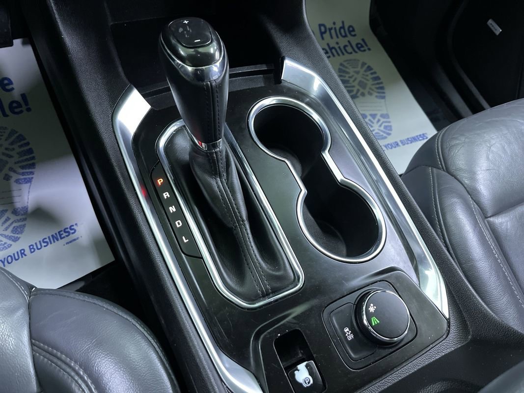 Used 2018 Chevrolet Traverse LT w/ LPO, Black Accent Package image 25