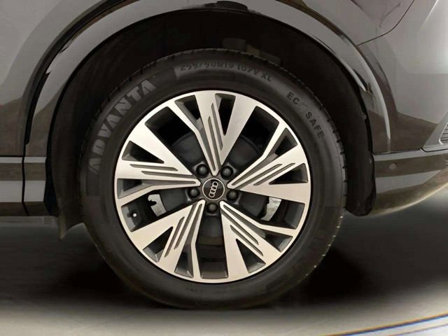 Used 2023 Audi Q4 e-tron Premium Plus w/ Premium Plus image 98