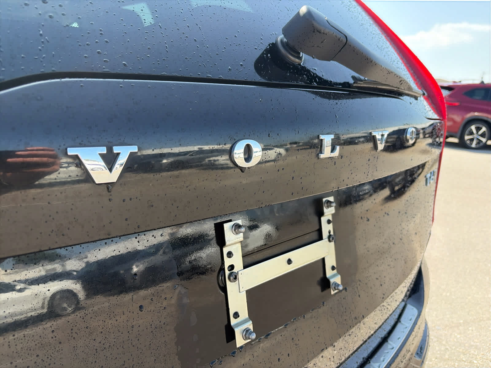 Used 2017 Volvo XC90 T6 Momentum w/ Vision Package AWD/4WD image 4