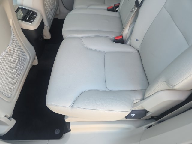 Used 2022 Volvo XC90 T5 Momentum AWD/4WD image 31