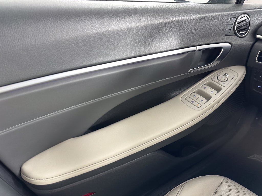 Used 2022 Hyundai Sonata Limited FWD image 33