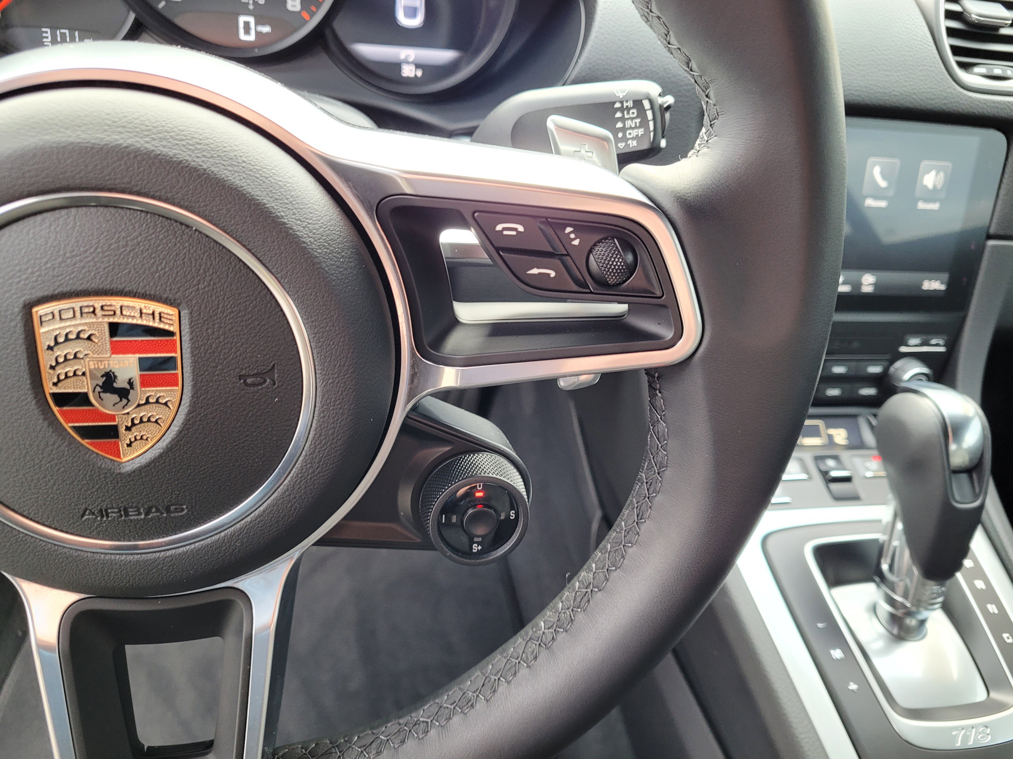 Used 2025 Porsche 718 Cayman image 15