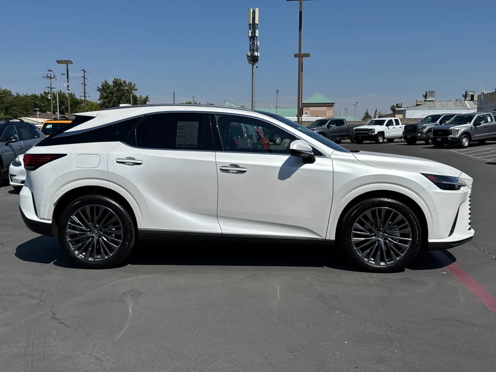 Certified 2025 Lexus RX 450h AWD w/ Convenience Package image 6
