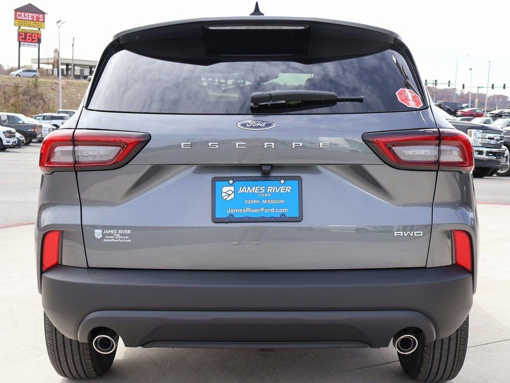 New 2026 Ford Escape ST-Line w/ Cold Weather Package image 4