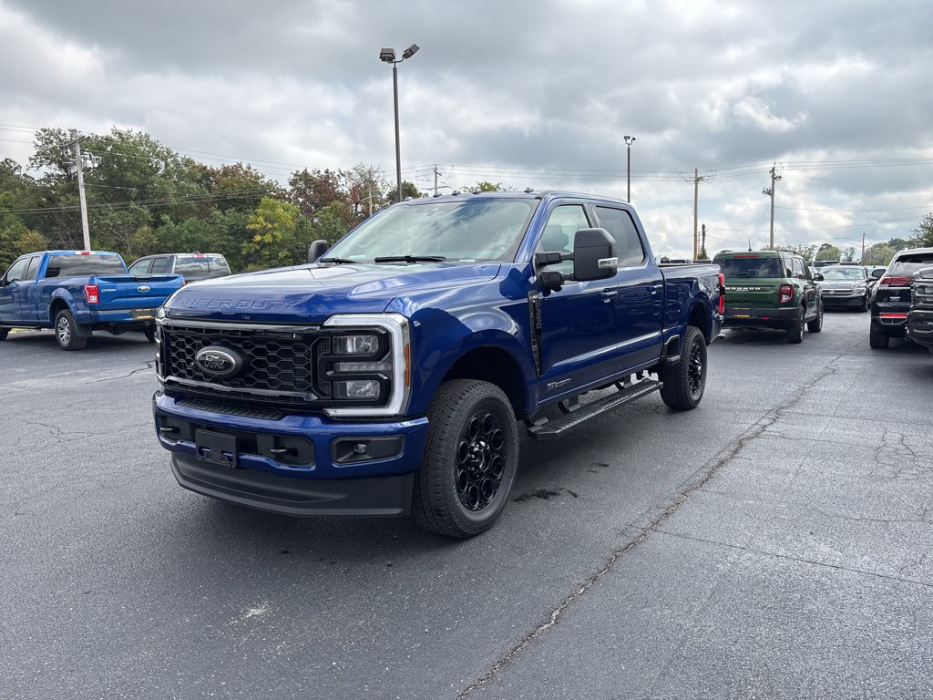 New 2026 Ford F350 XLT w/ XLT Premium Package AWD/4WD image 4