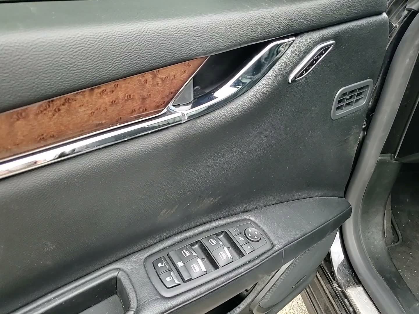 Used 2016 Maserati Quattroporte S Q4 AWD/4WD image 26