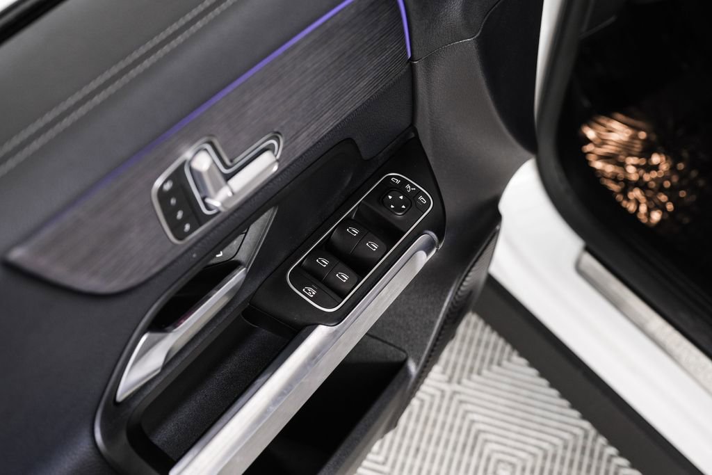 Used 2023 Mercedes-Benz EQB 250+ w/ Exclusive Package image 44