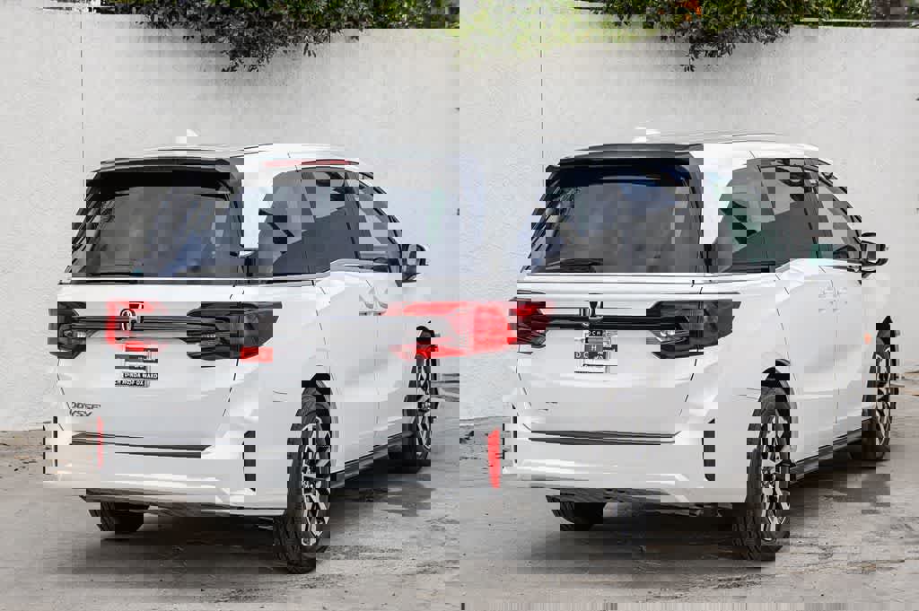 New 2026 Honda Odyssey EX-L image 6