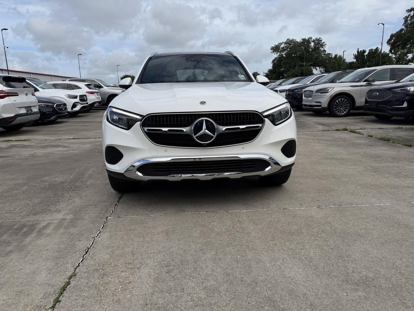 Certified 2026 Mercedes-Benz GLC 300 image 2
