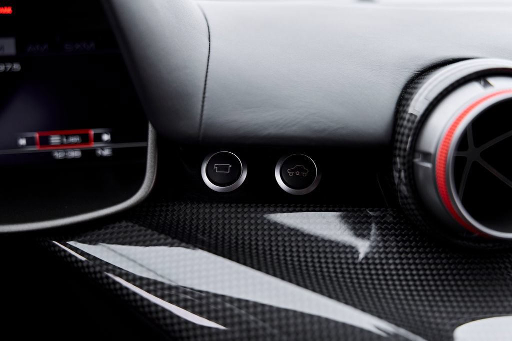 Used 2016 Ferrari F12 Berlinetta RWD image 79
