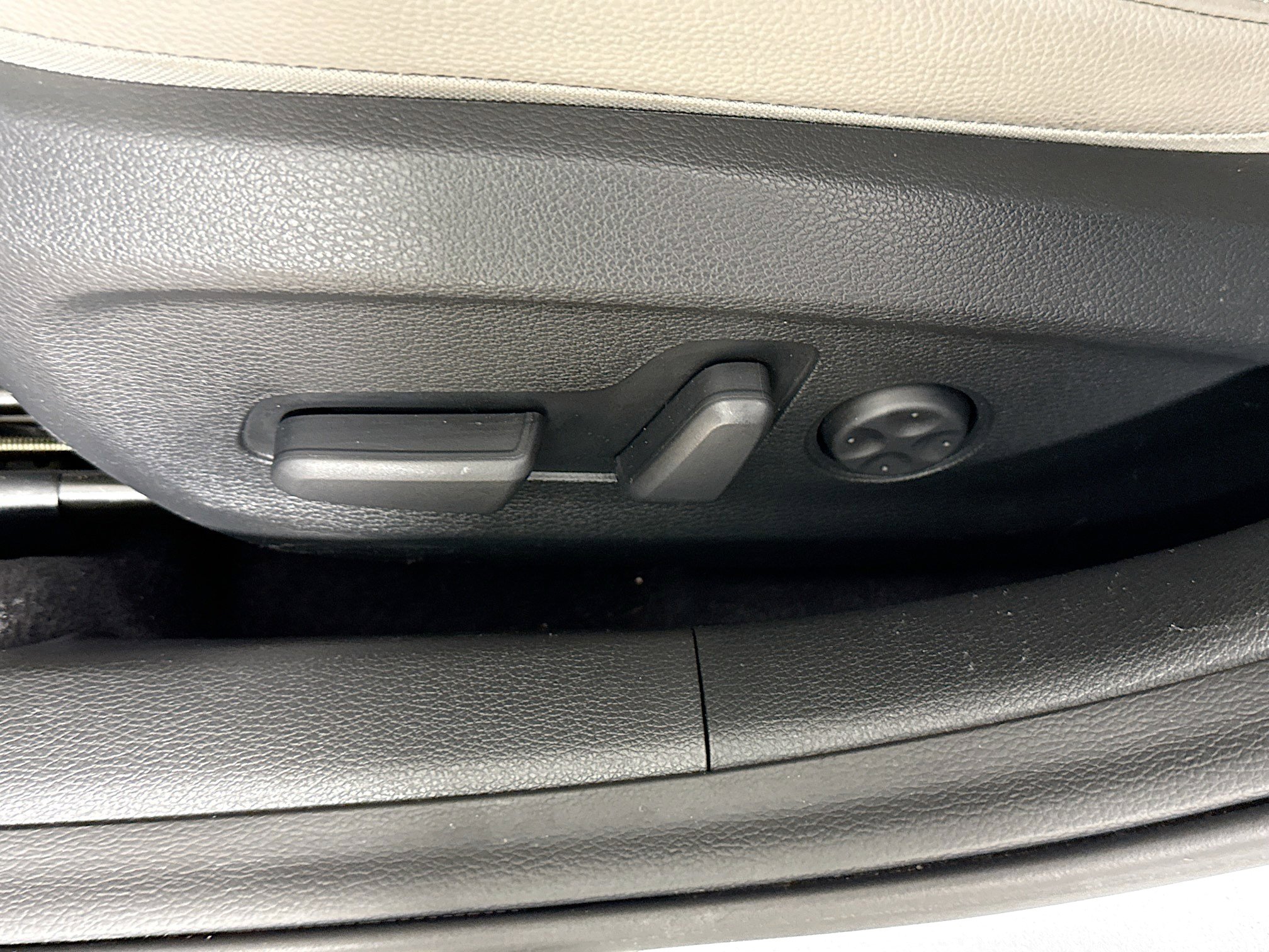 Used 2018 Hyundai Sonata Limited w/ Ultimate Package 02 FWD image 24