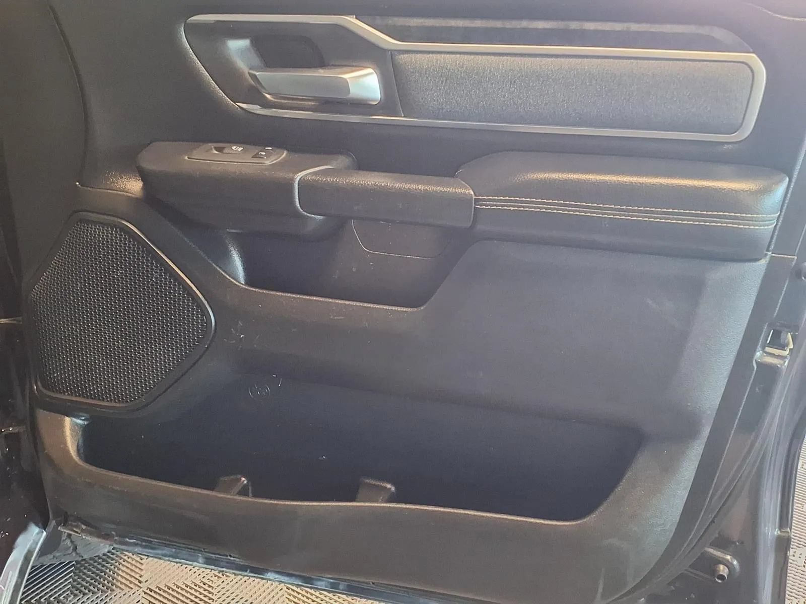 Used 2019 RAM 1500 Big Horn AWD/4WD image 12