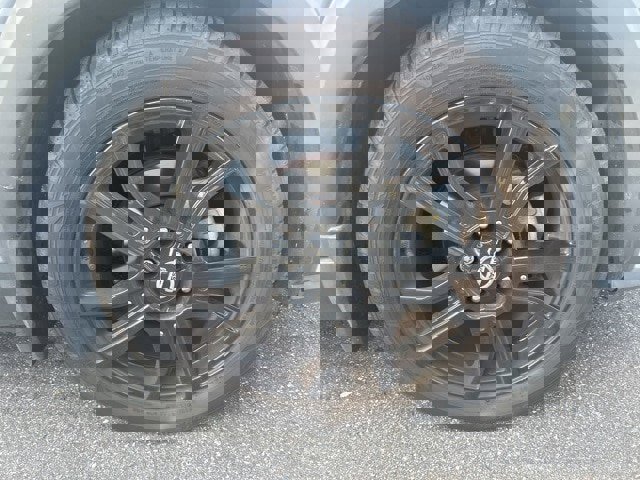 Used 2021 Nissan Kicks SV image 17