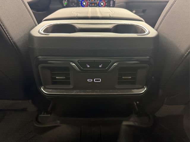 Used 2026 Chevrolet Silverado 1500 High Country AWD/4WD image 19