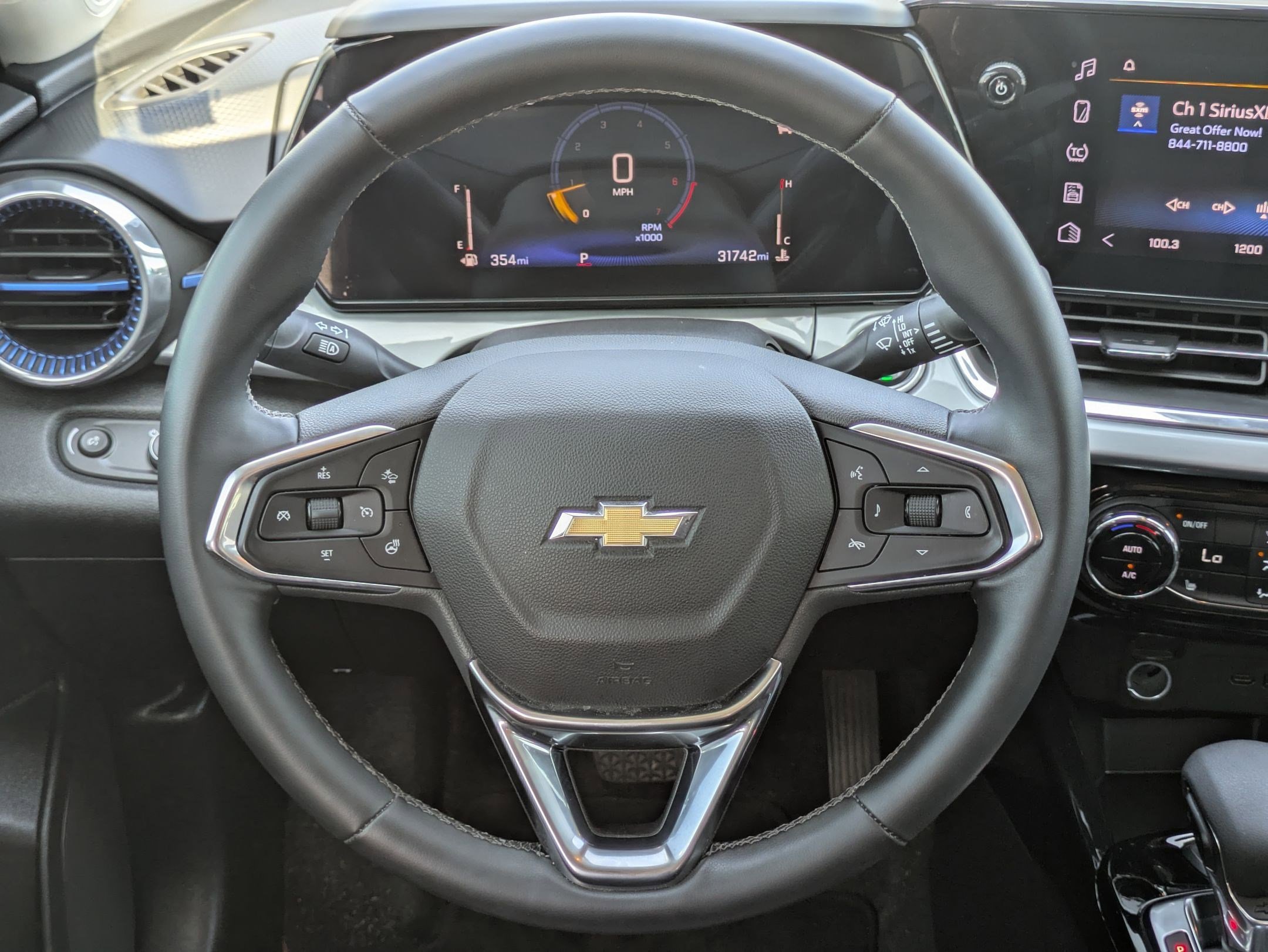 Used 2024 Chevrolet Trax LT w/ Driver Confidence Package image 17