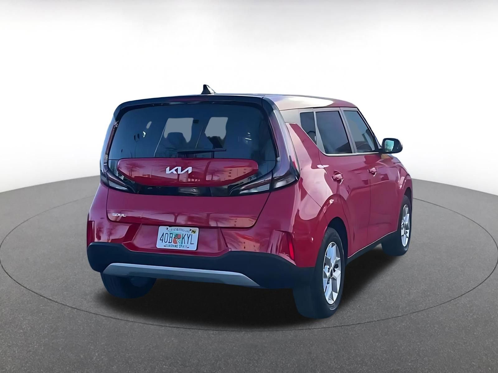 Used 2025 Kia Soul LX w/ LX Technology Package image 14