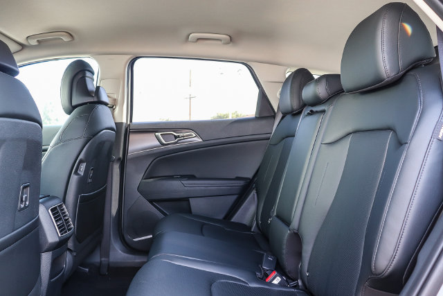 New 2027 Kia Sportage EX FWD image 11